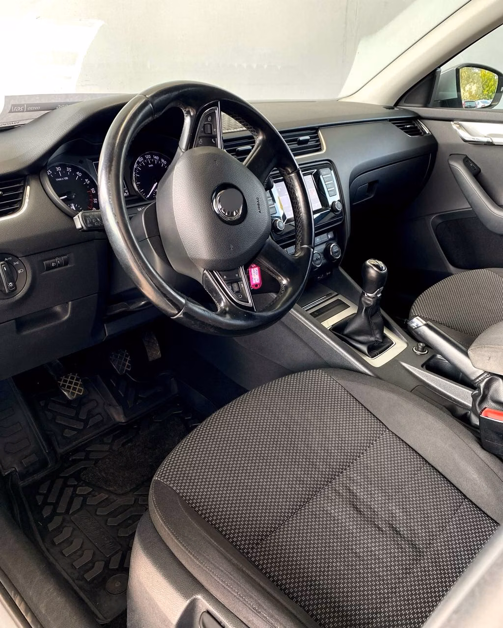 Skoda Octavia фото 10
