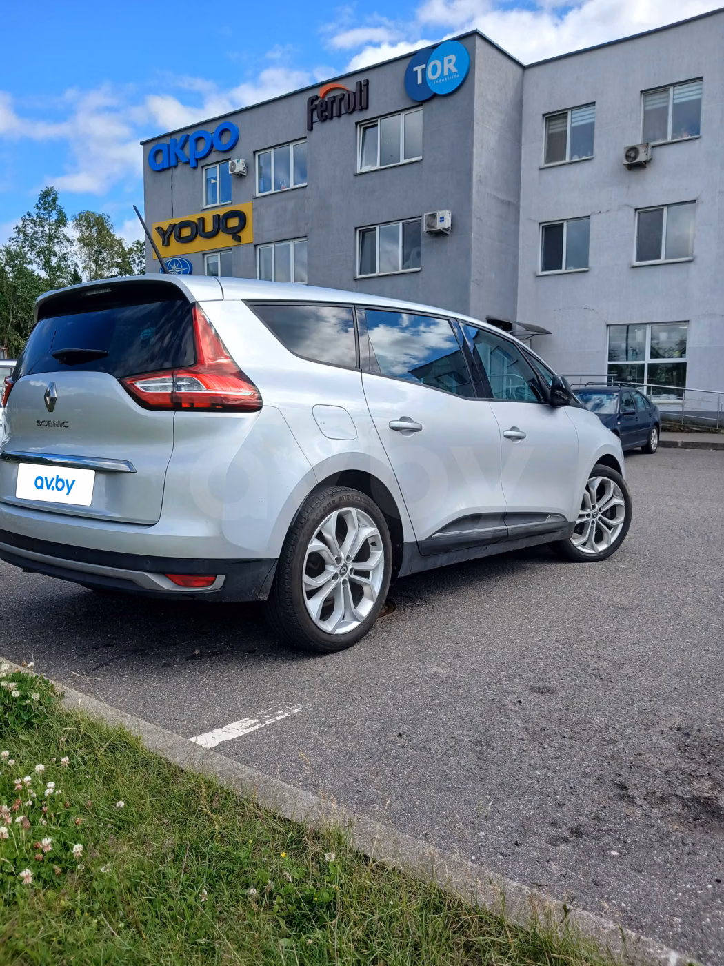 Renault Grand Scenic фото 3