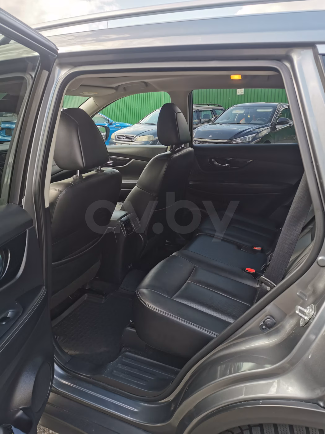Nissan X-Trail фото 8