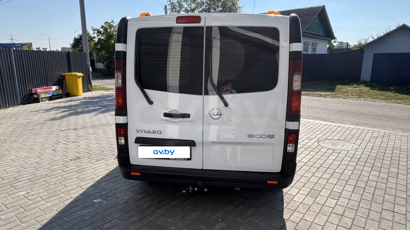 Opel Vivaro фото 3