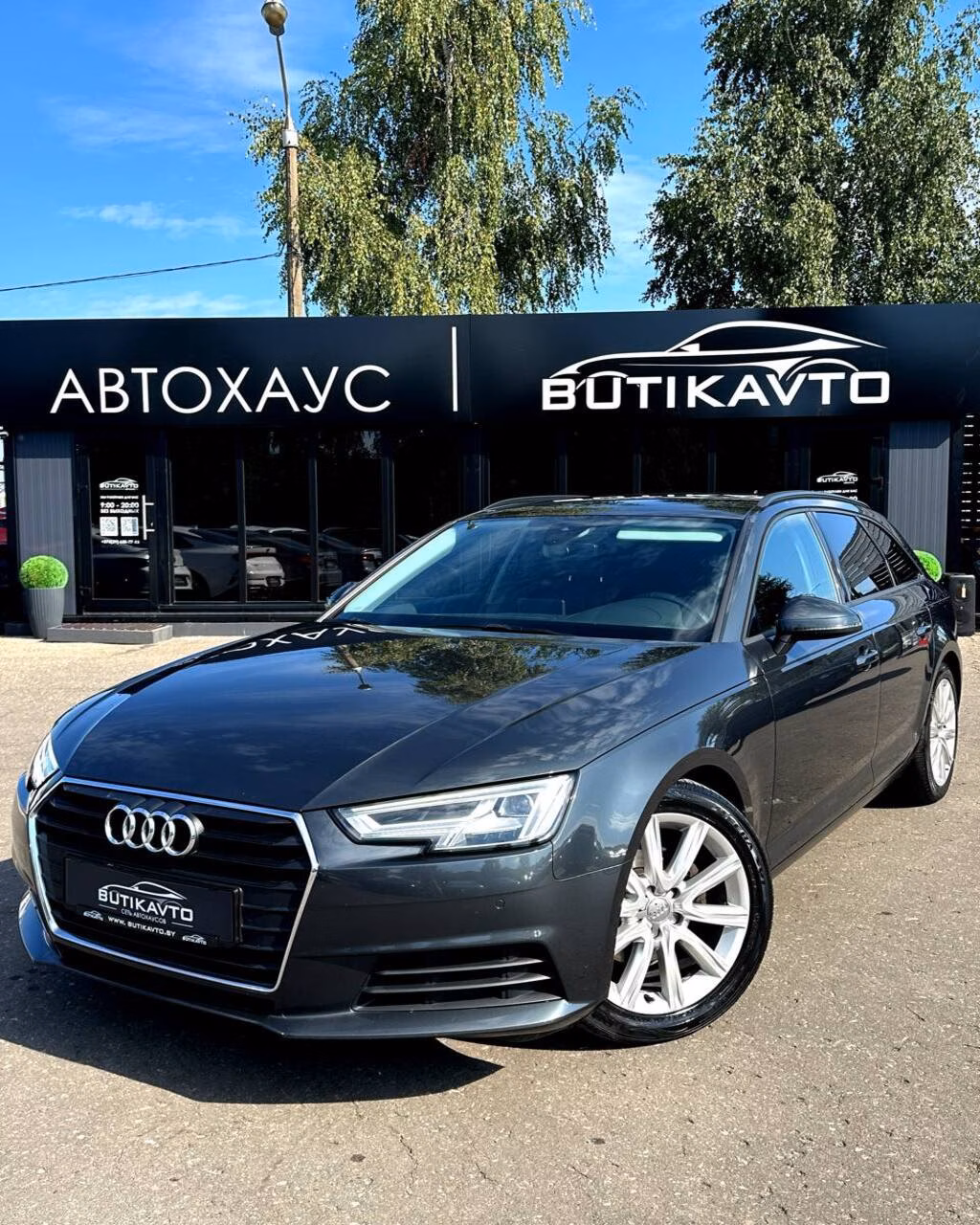 Audi A4 фото 3