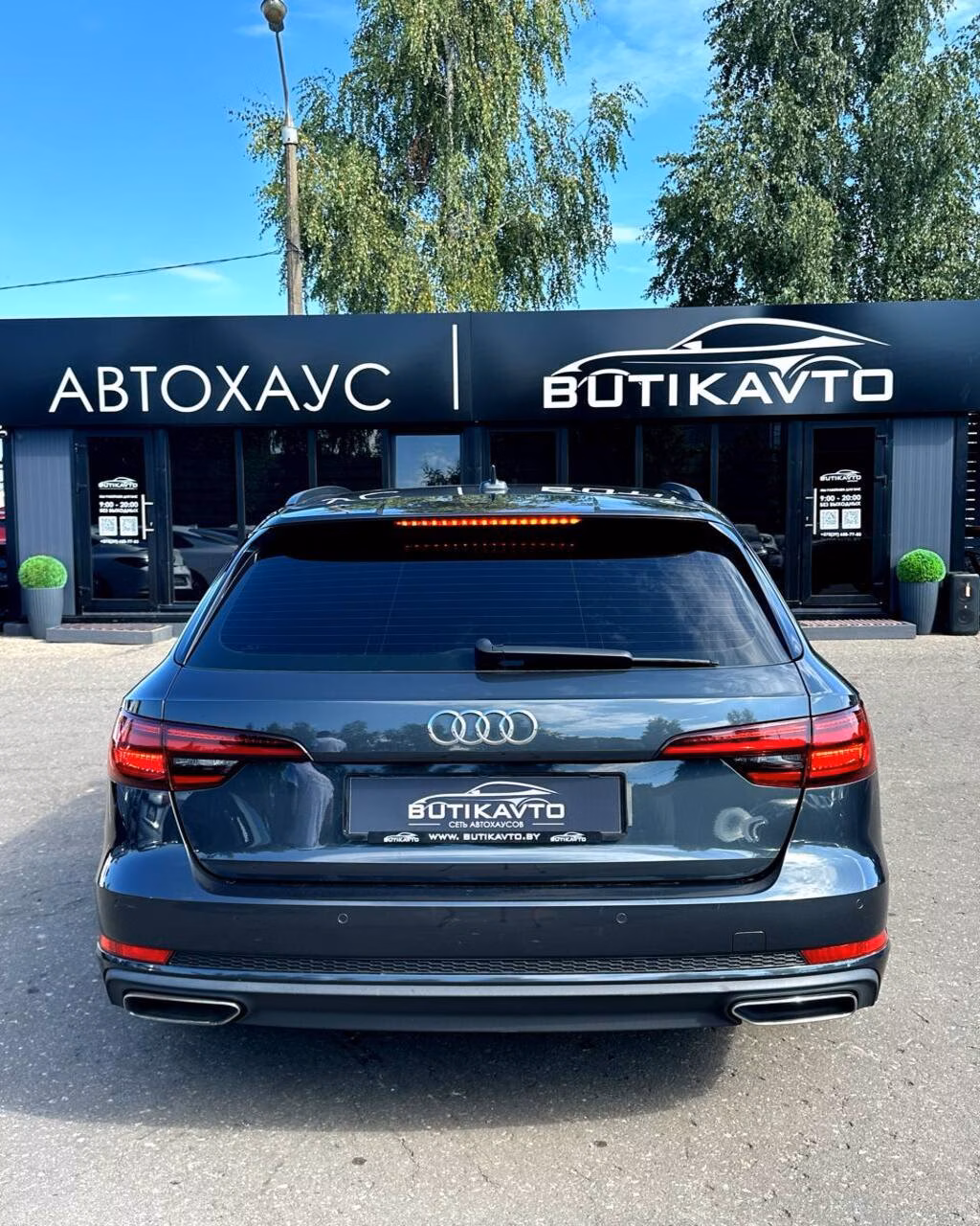 Audi A4 фото 5