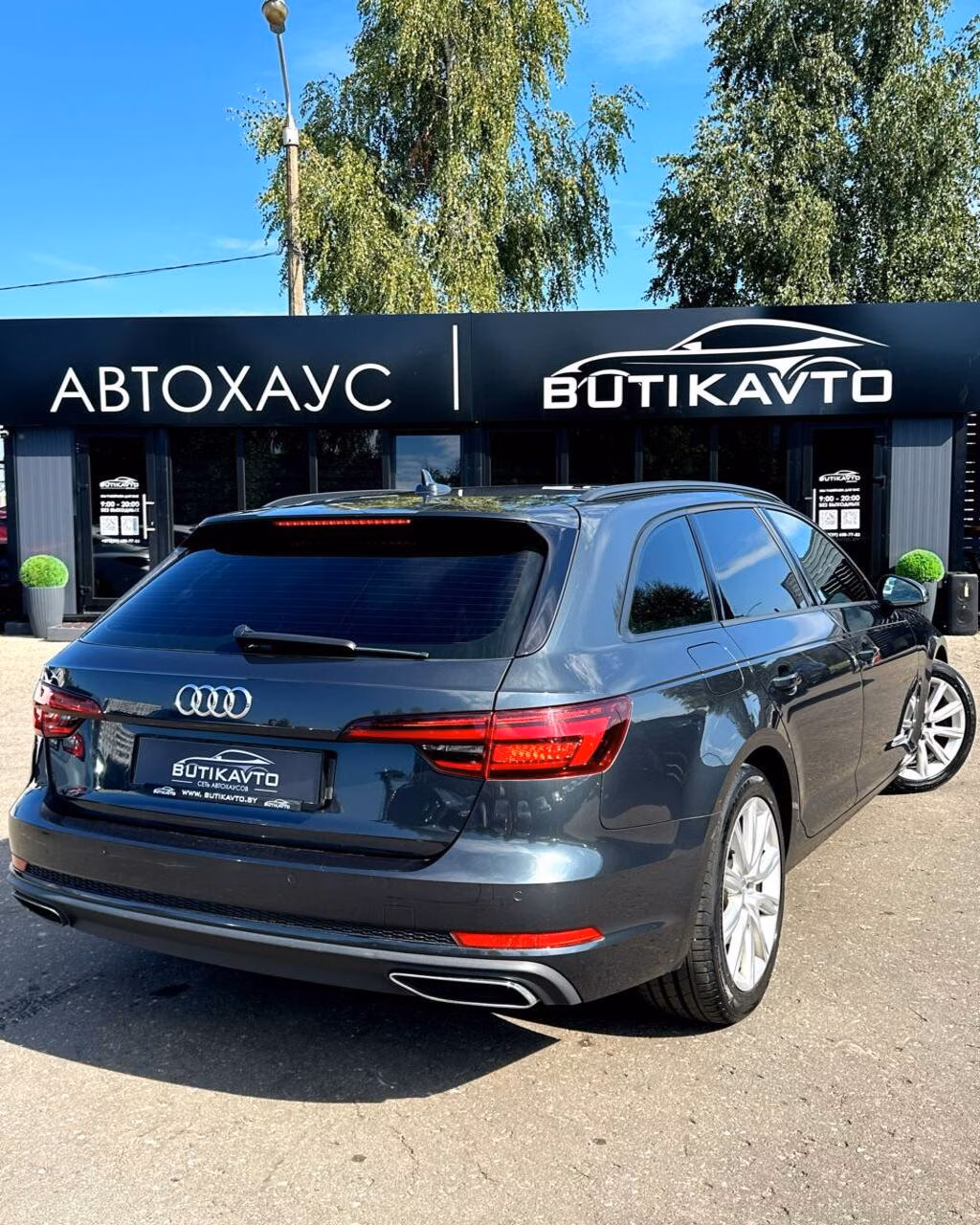 Audi A4 фото 6