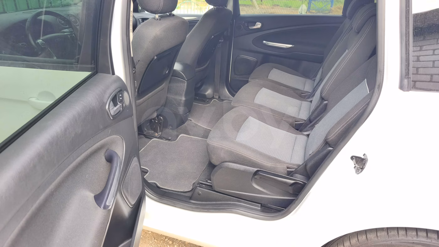 Ford Galaxy фото 12