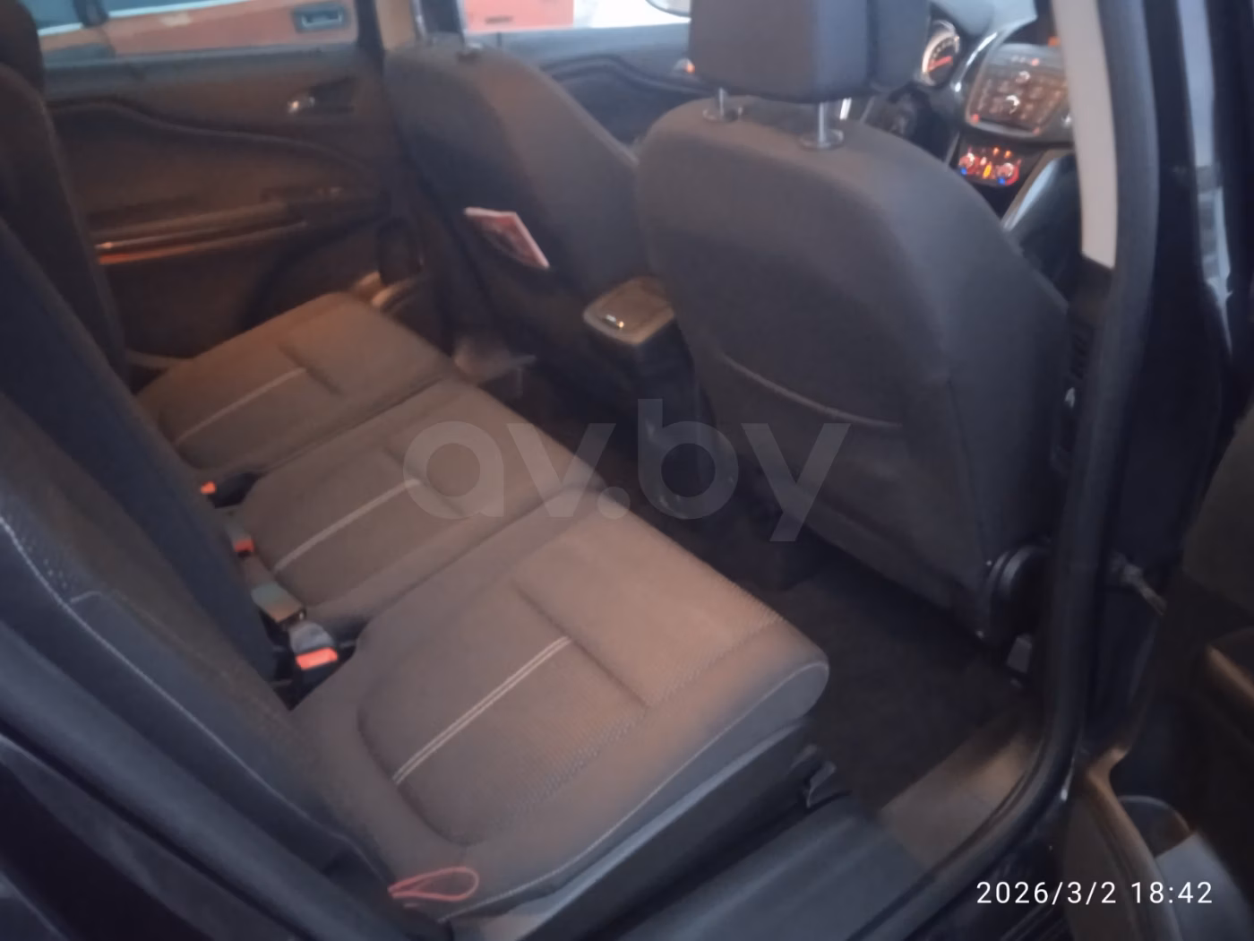 Opel Zafira фото 8