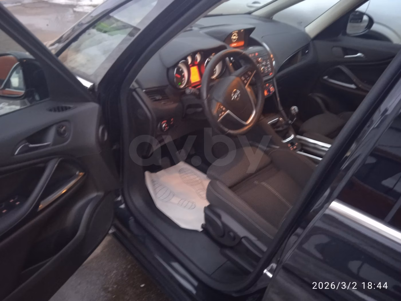 Opel Zafira фото 11