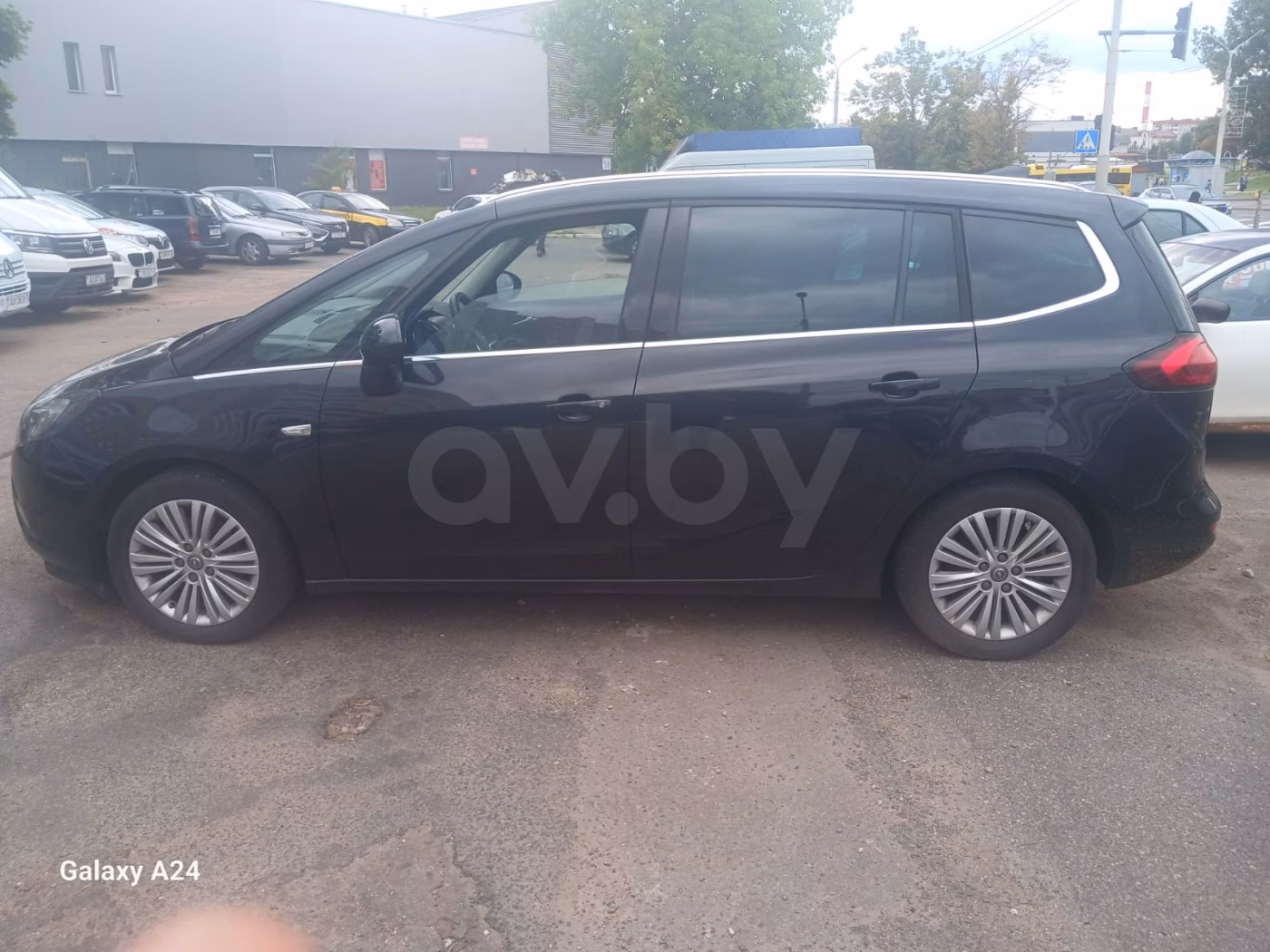 Opel Zafira фото 4