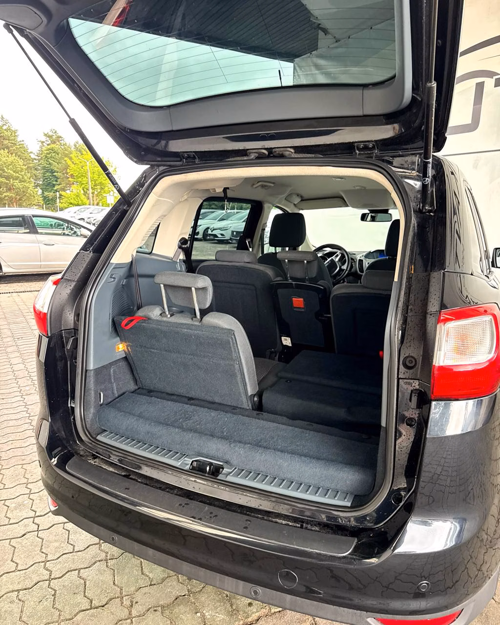 Ford Grand C-Max фото 12
