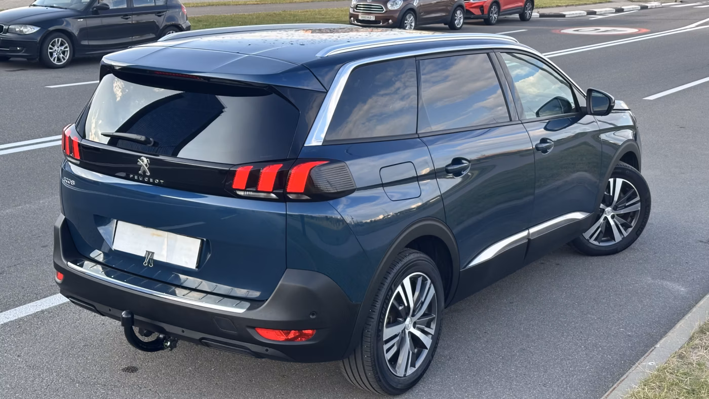 Peugeot 5008 фото 14