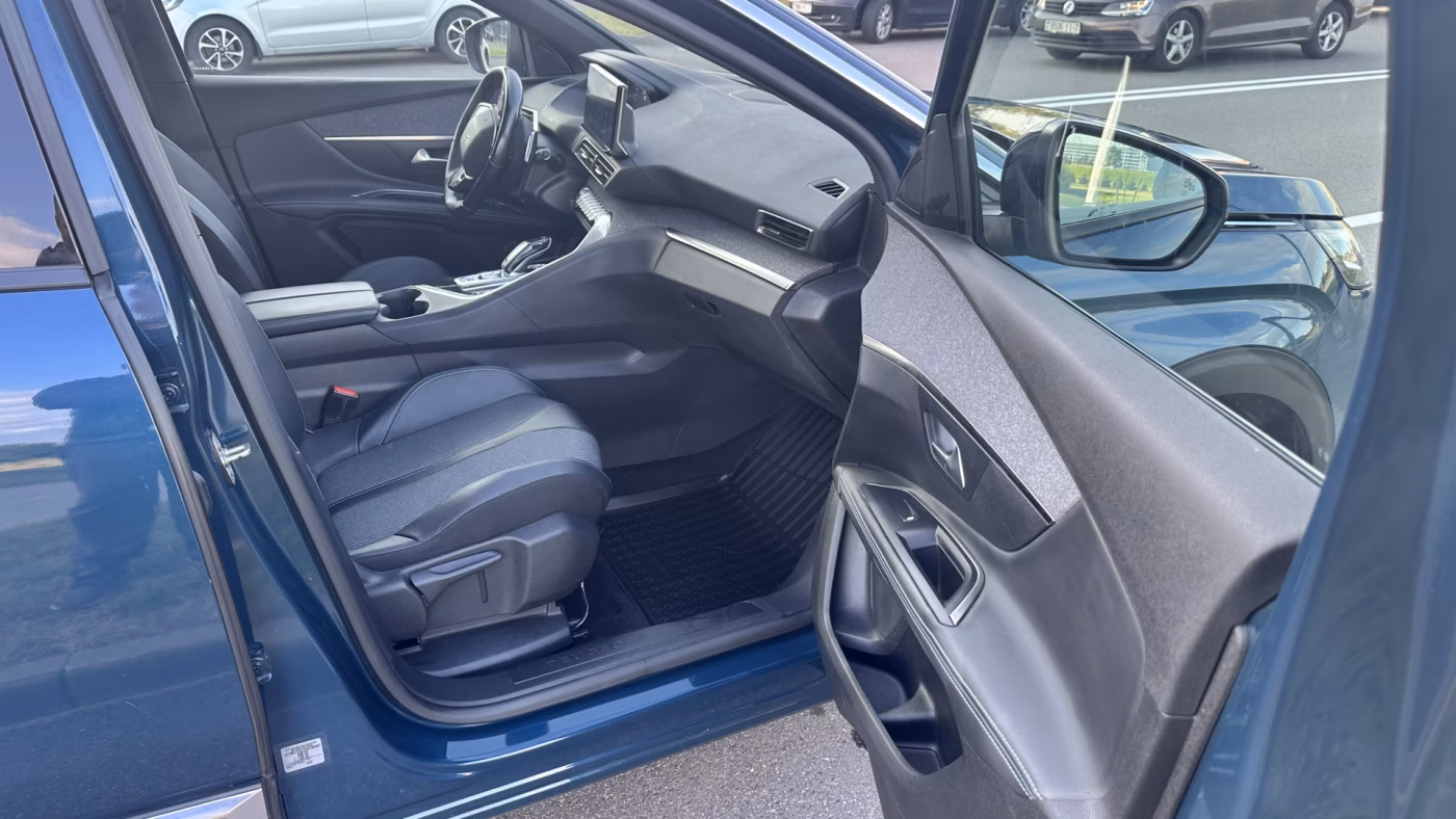 Peugeot 5008 фото 22