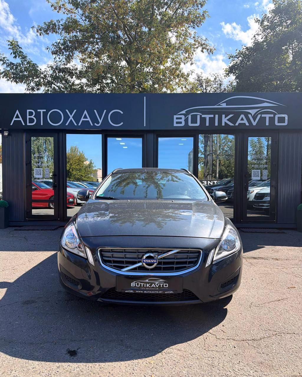 Volvo V60 фото 2