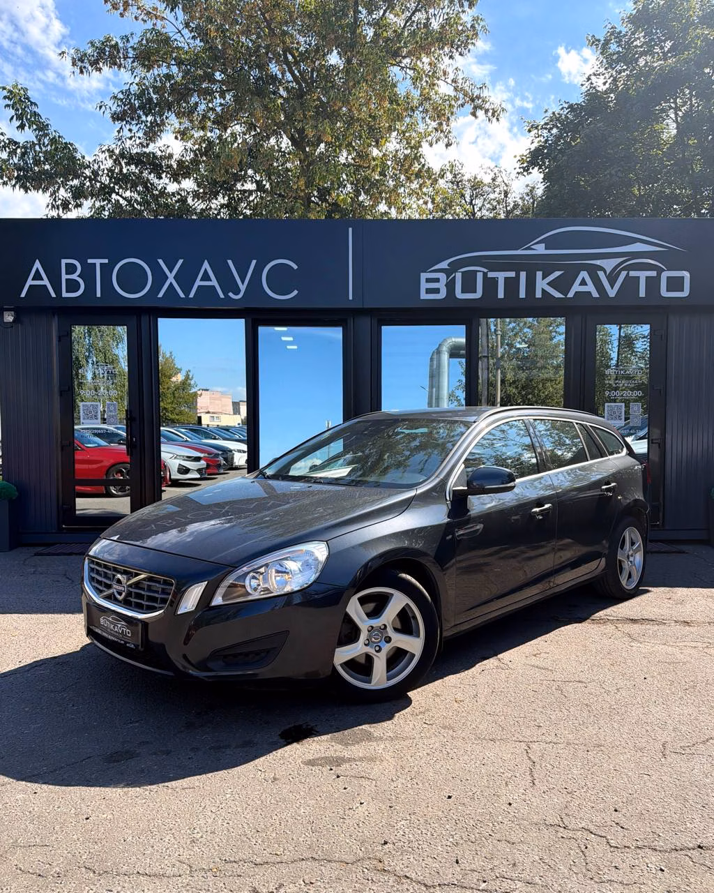 Volvo V60 фото 3