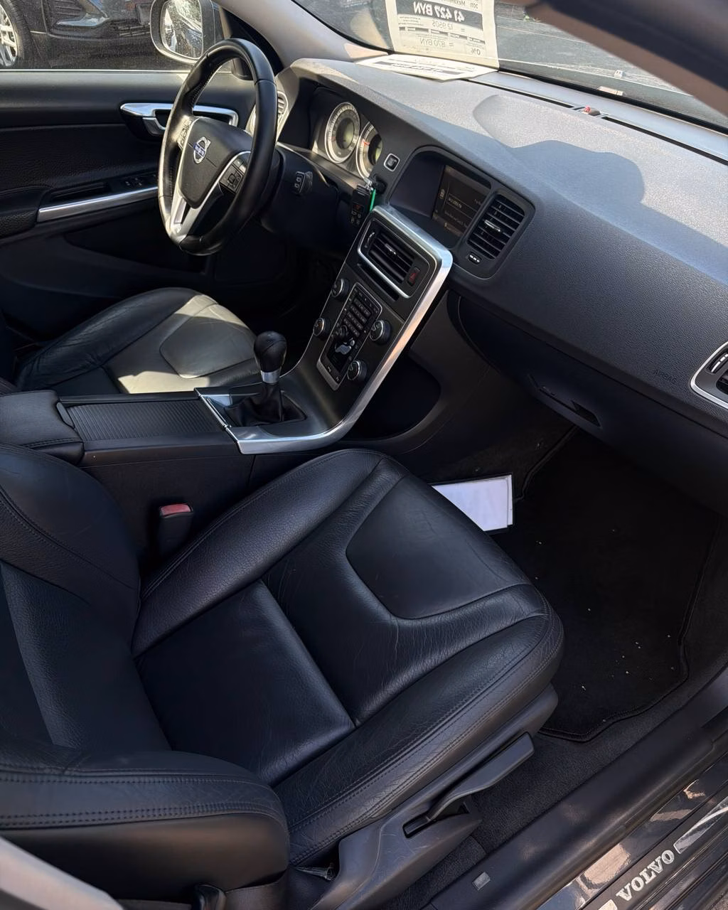 Volvo V60 фото 12