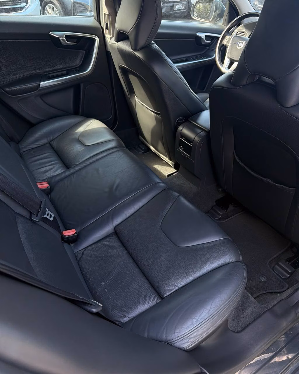 Volvo V60 фото 14