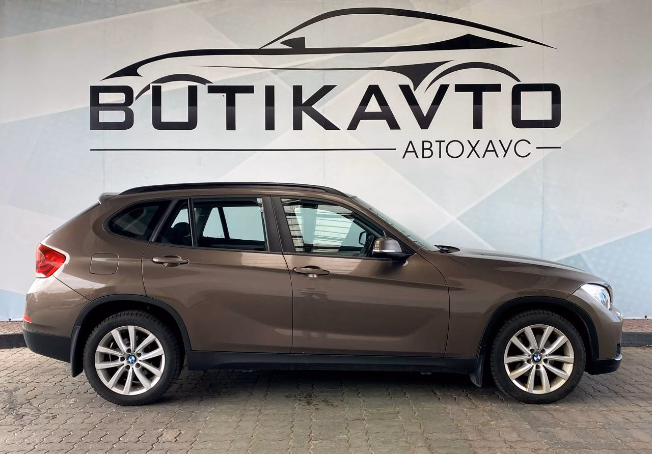 BMW X1 фото 8