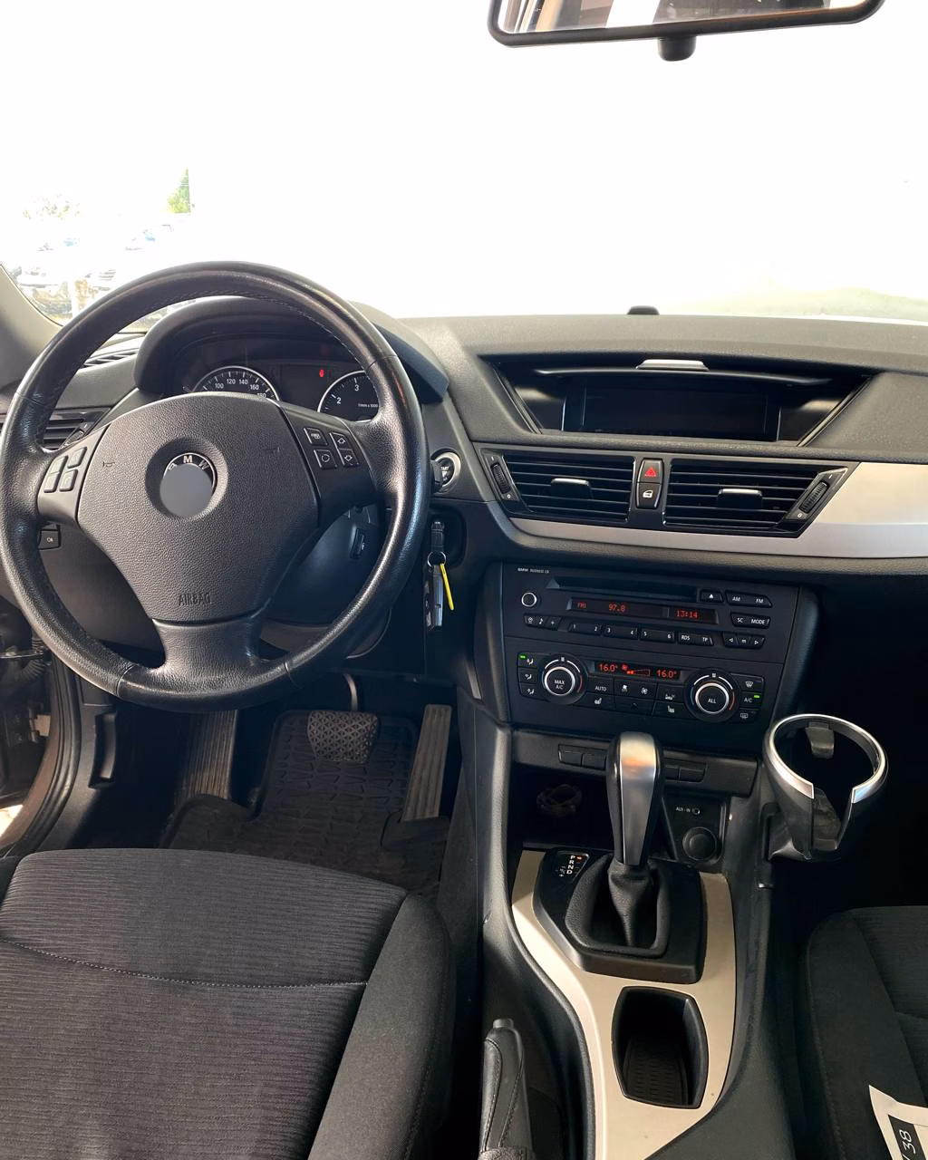 BMW X1 фото 12