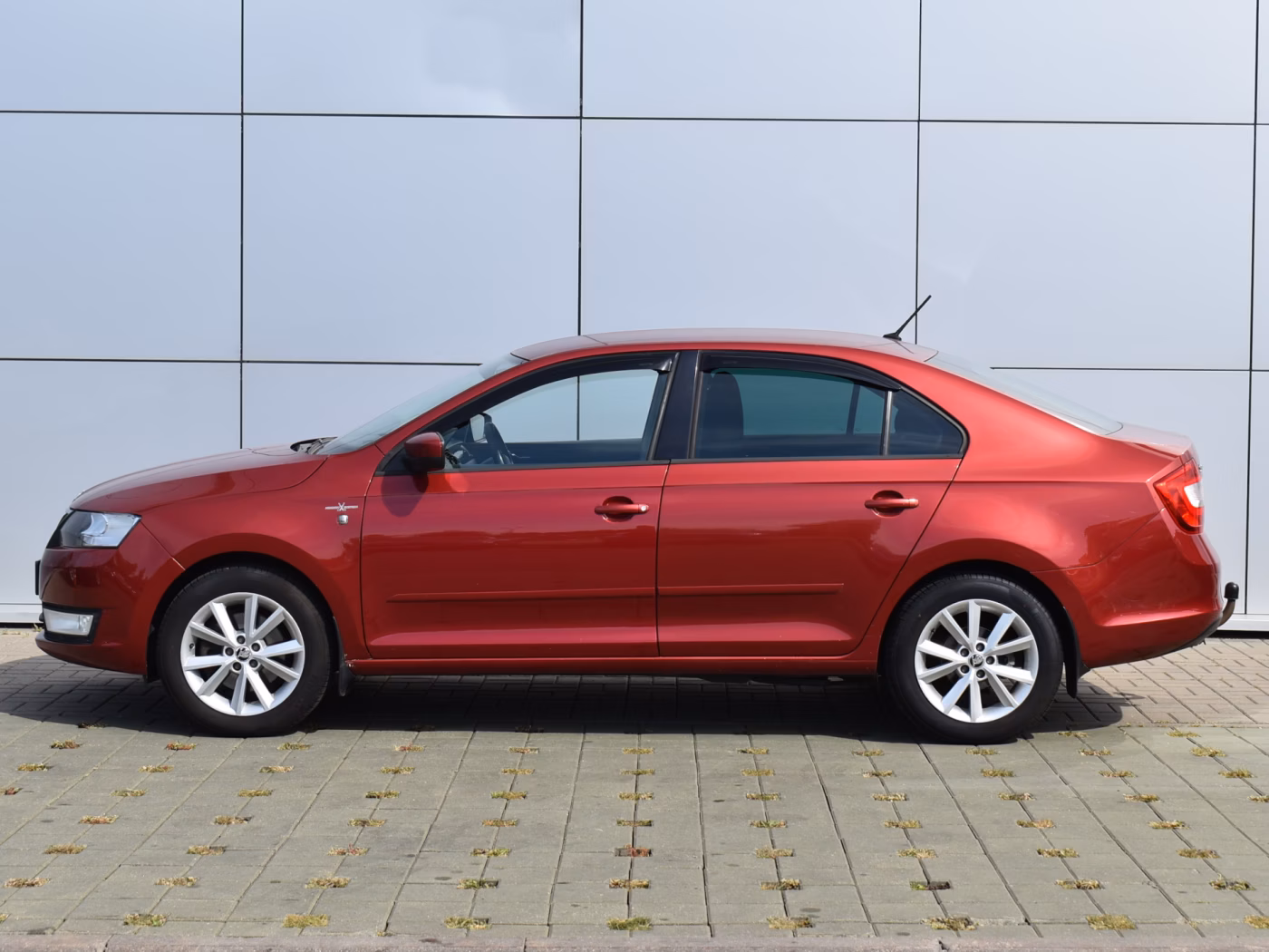 Skoda Rapid фото 8