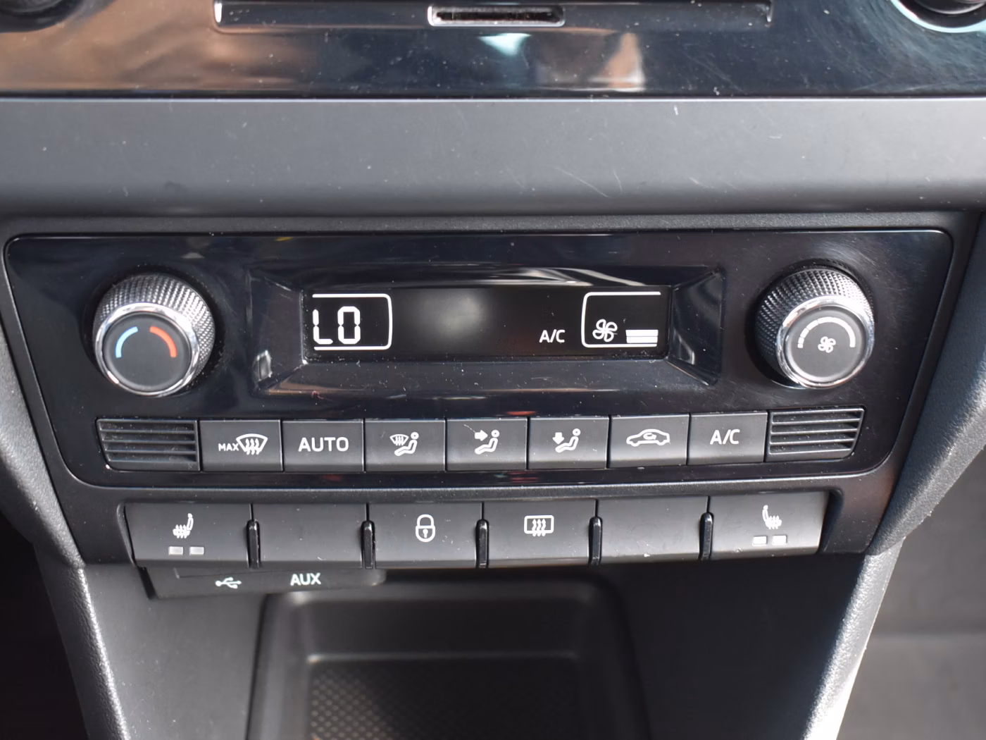 Skoda Rapid фото 19