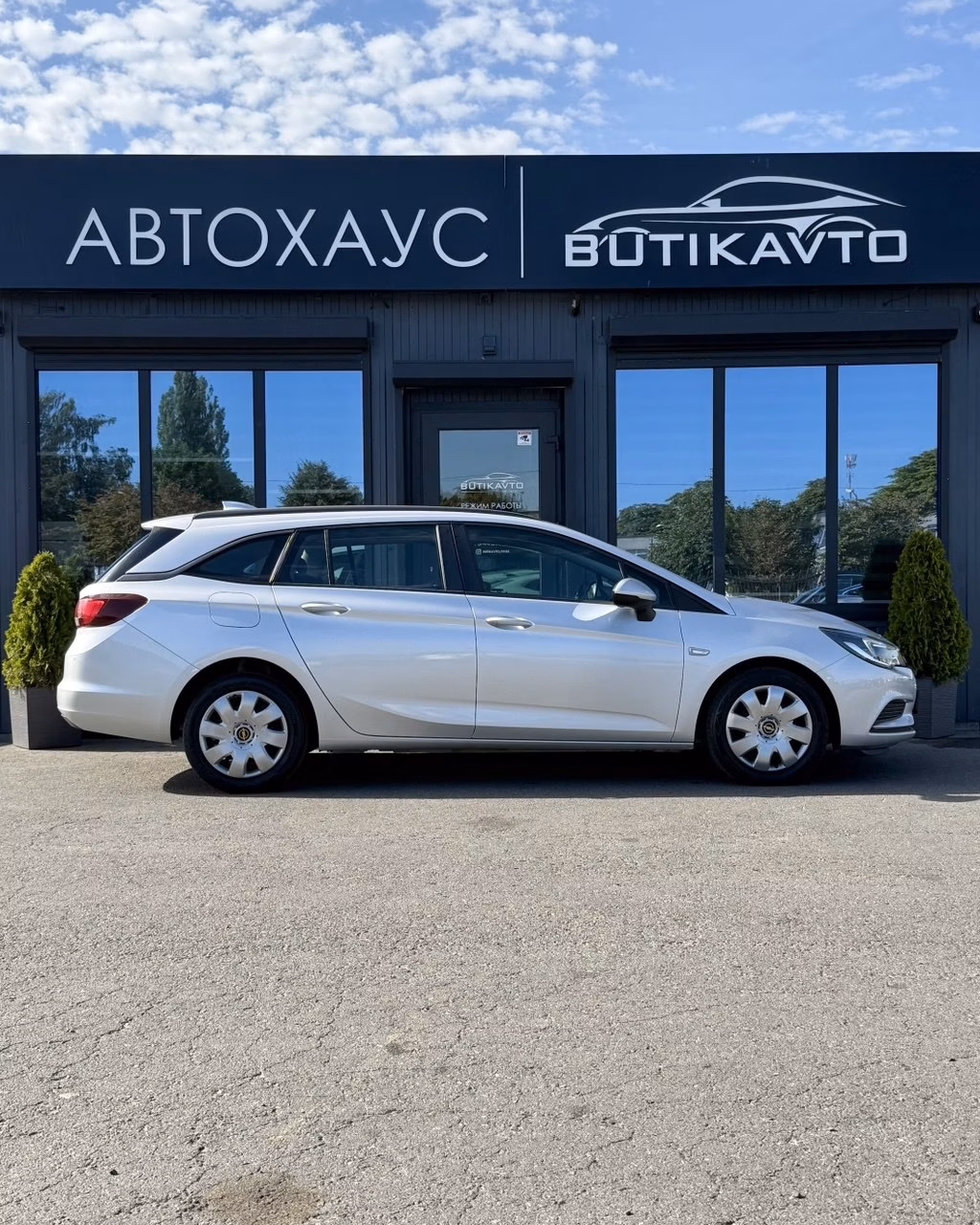 Opel Astra фото 8