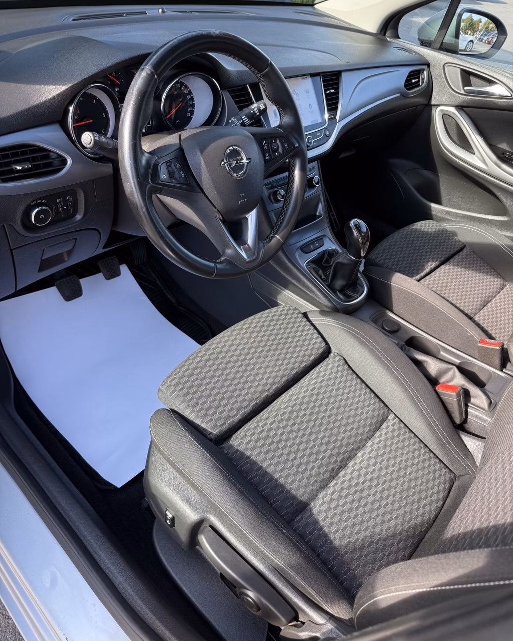 Opel Astra фото 10
