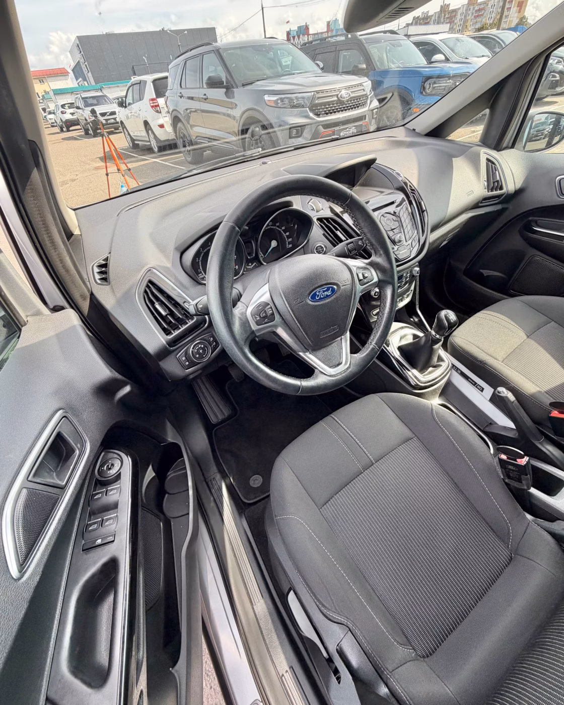 Ford B-MAX фото 9