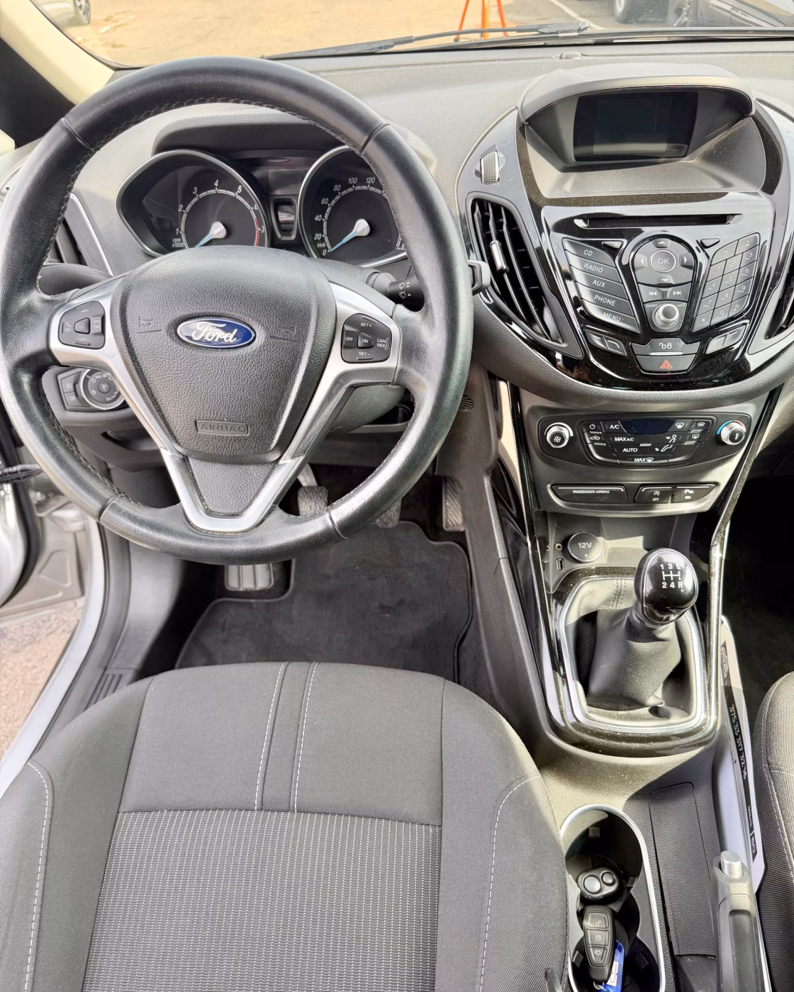 Ford B-MAX фото 11