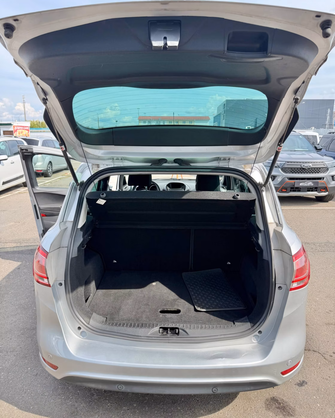 Ford B-MAX фото 13