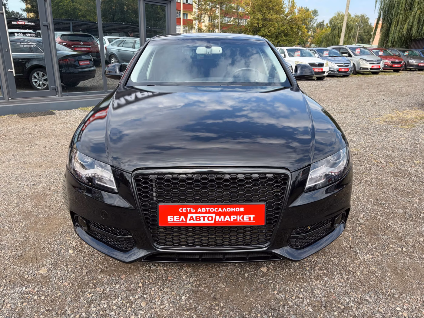 Audi A4 фото 2