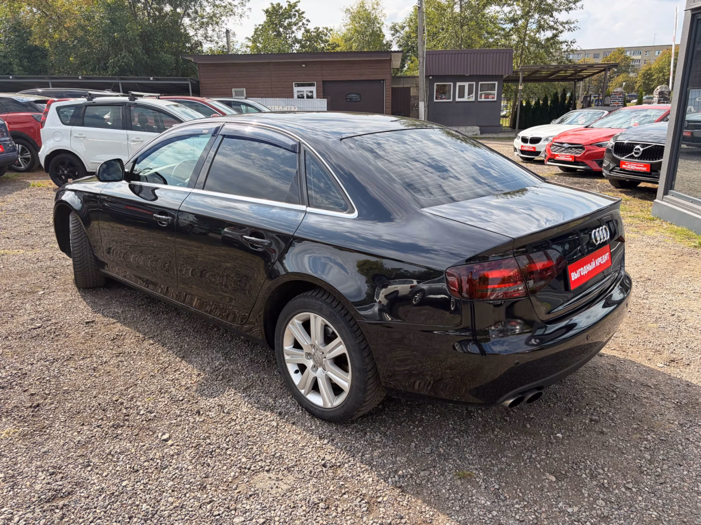 Audi A4 фото 7