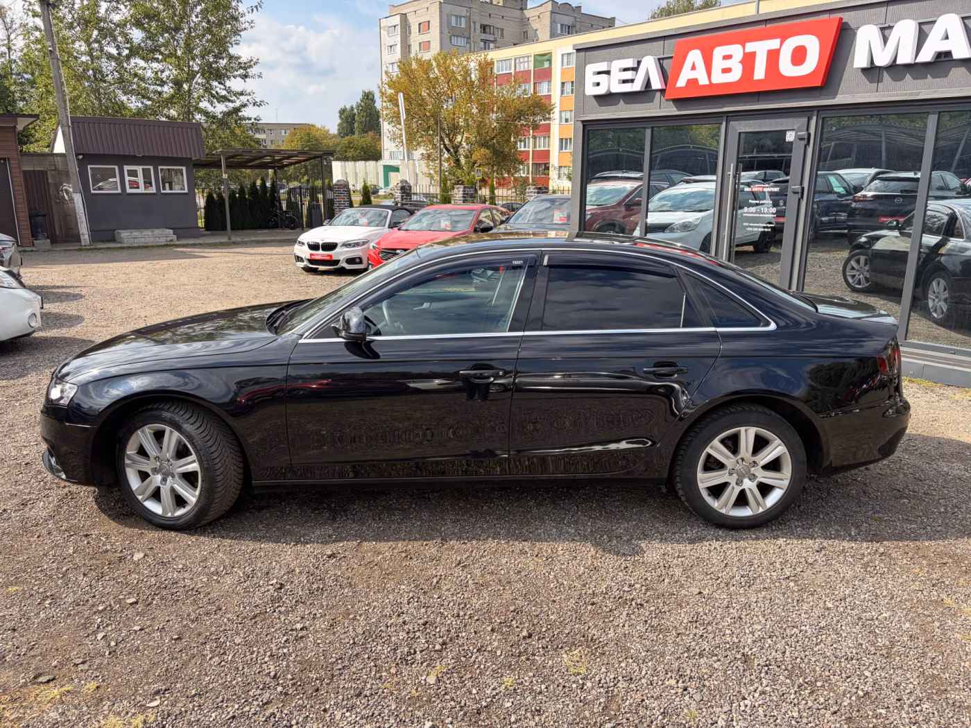 Audi A4 фото 8