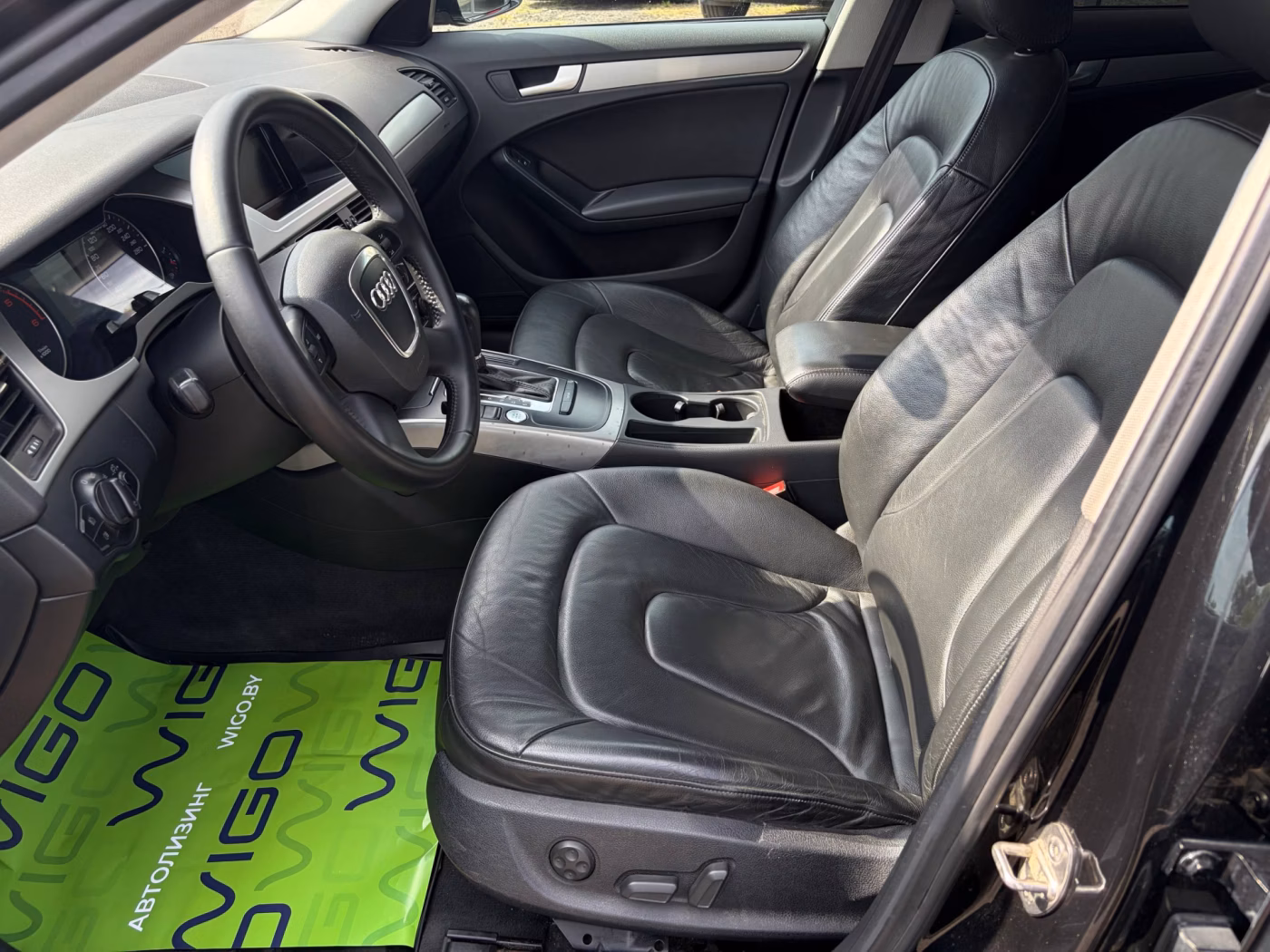 Audi A4 фото 9