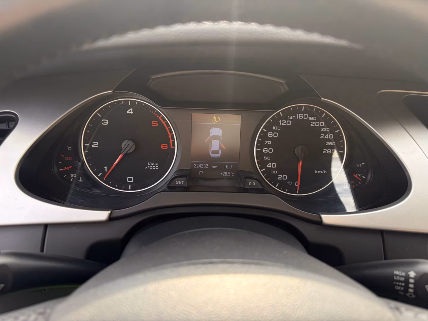 Audi A4 фото 11