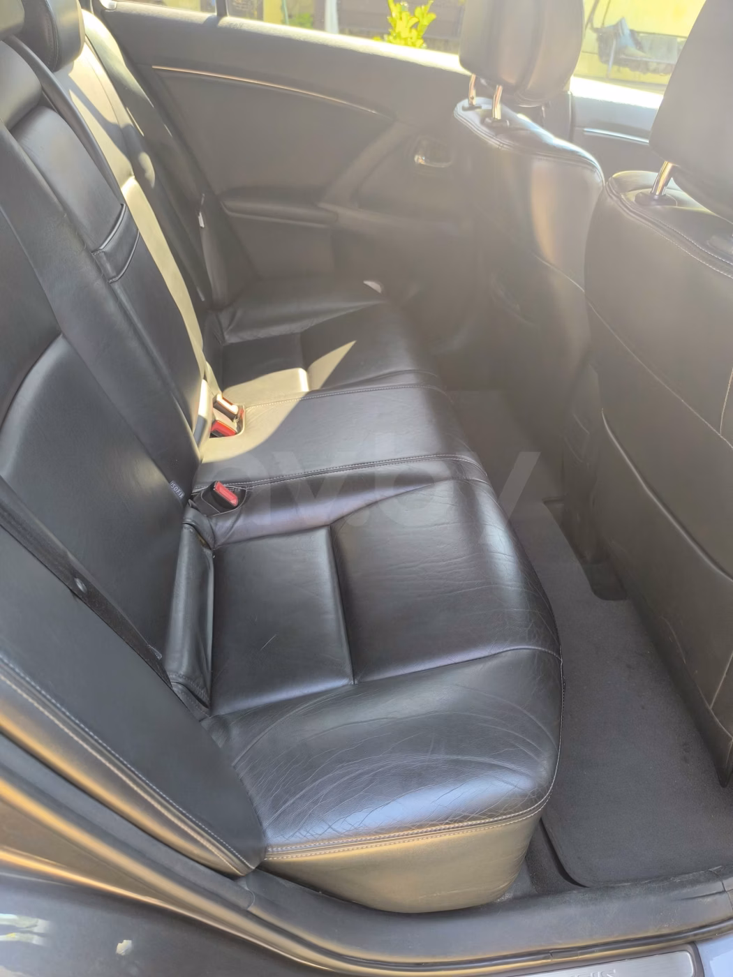 Toyota Avensis фото 11