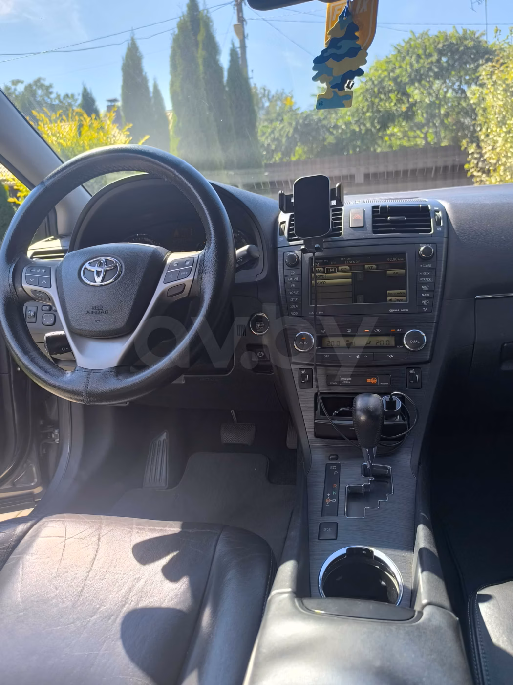Toyota Avensis фото 18