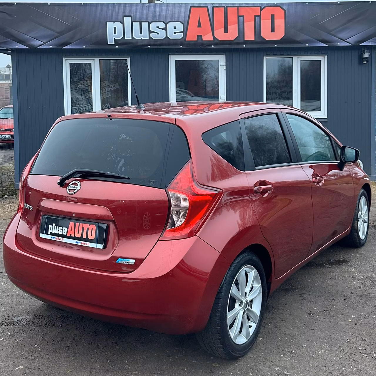 Nissan Note фото 5