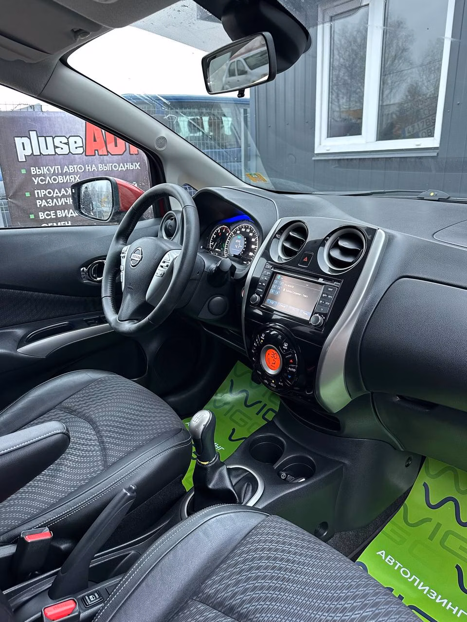 Nissan Note фото 9