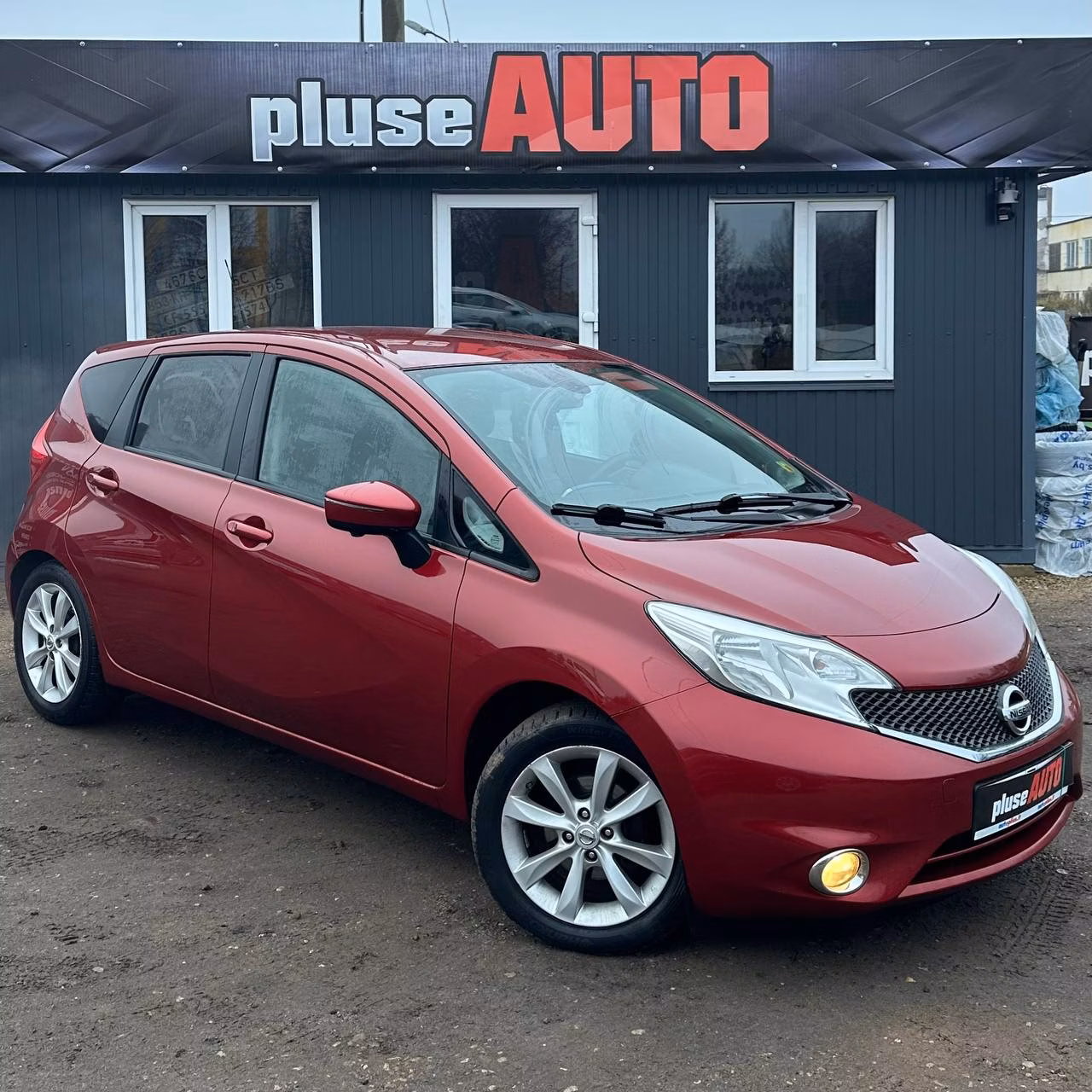 Nissan Note фото 2