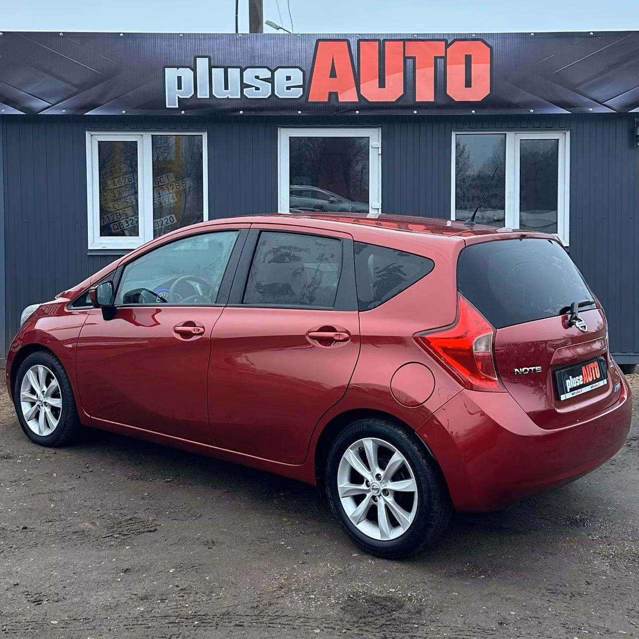 Nissan Note фото 4
