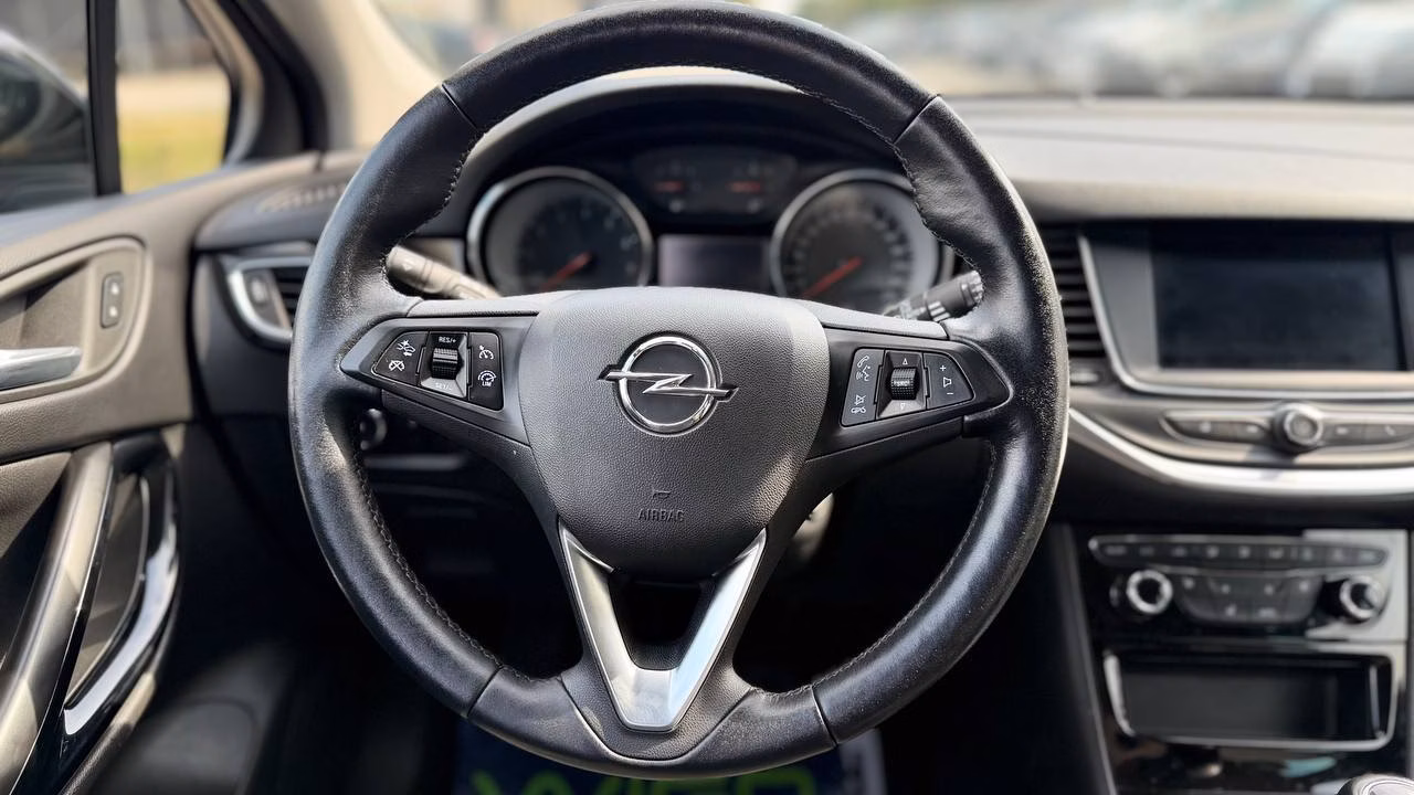 Opel Astra фото 19