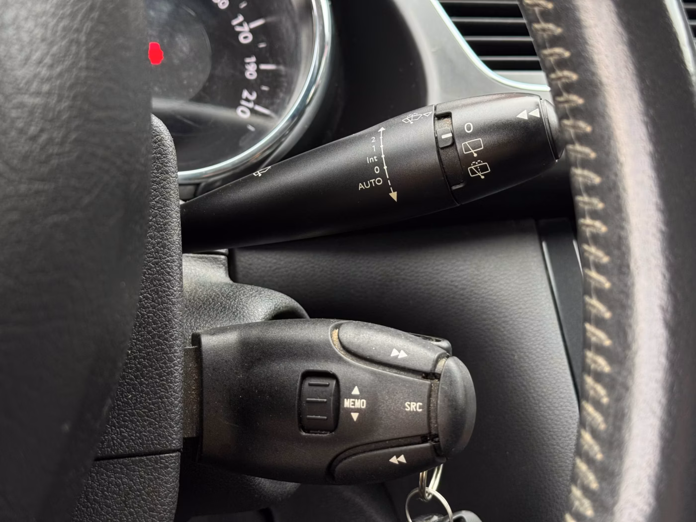 Peugeot 3008 фото 15