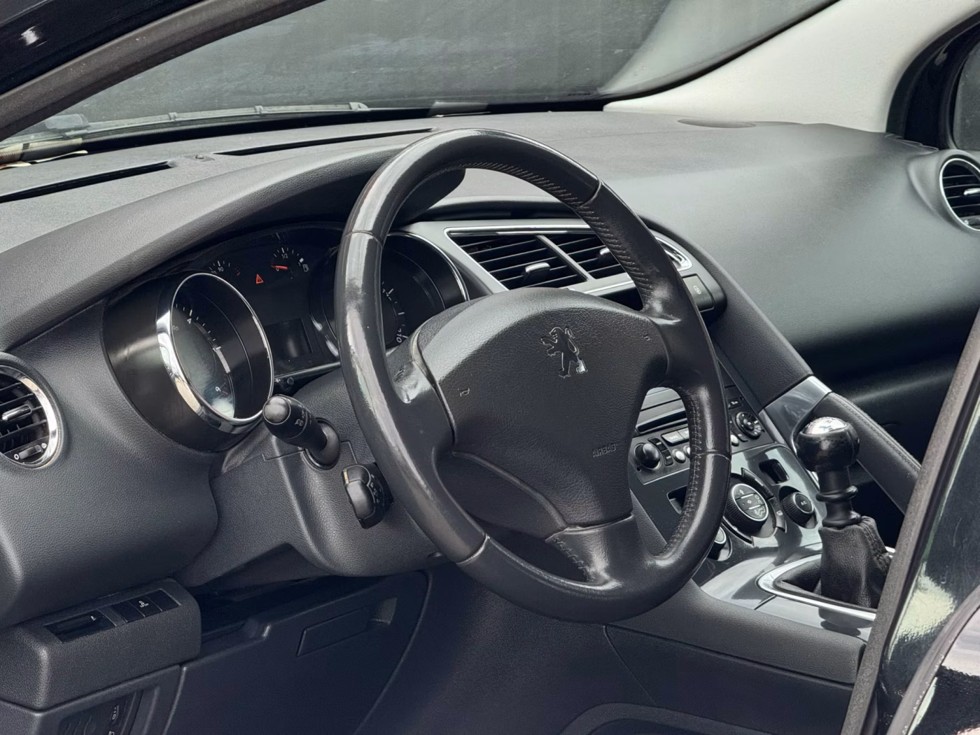 Peugeot 3008 фото 13