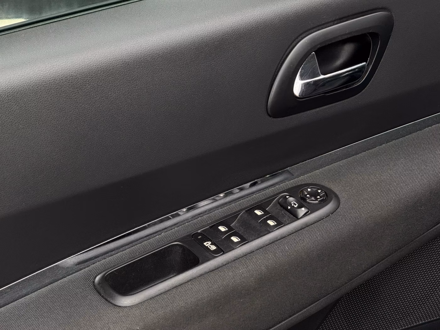 Peugeot 3008 фото 19