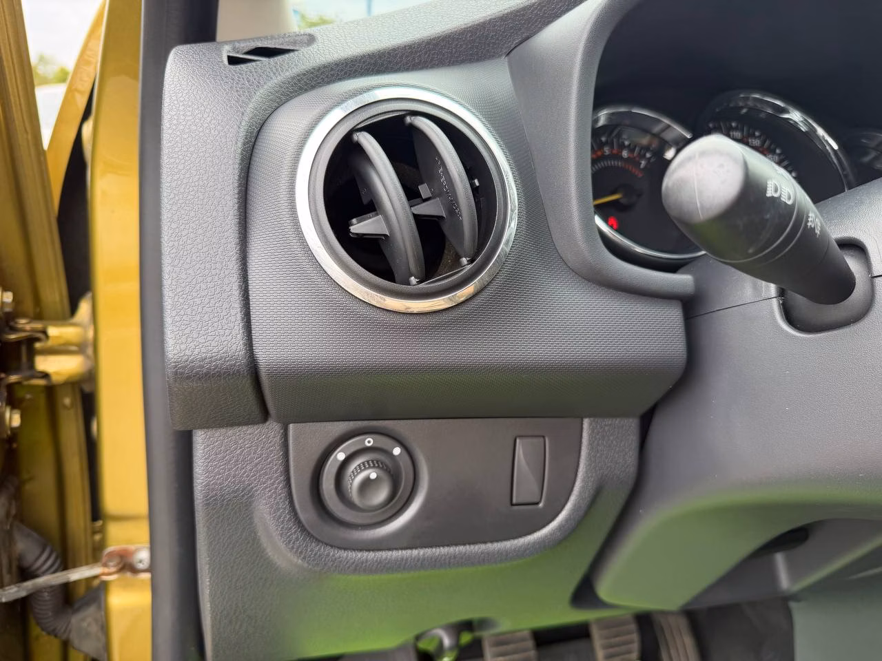Renault Sandero Stepway фото 15