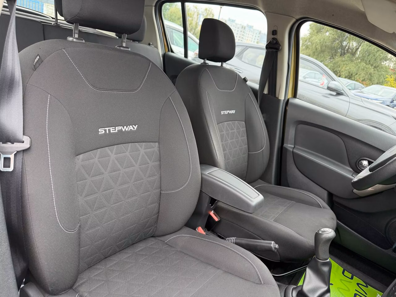 Renault Sandero Stepway фото 19