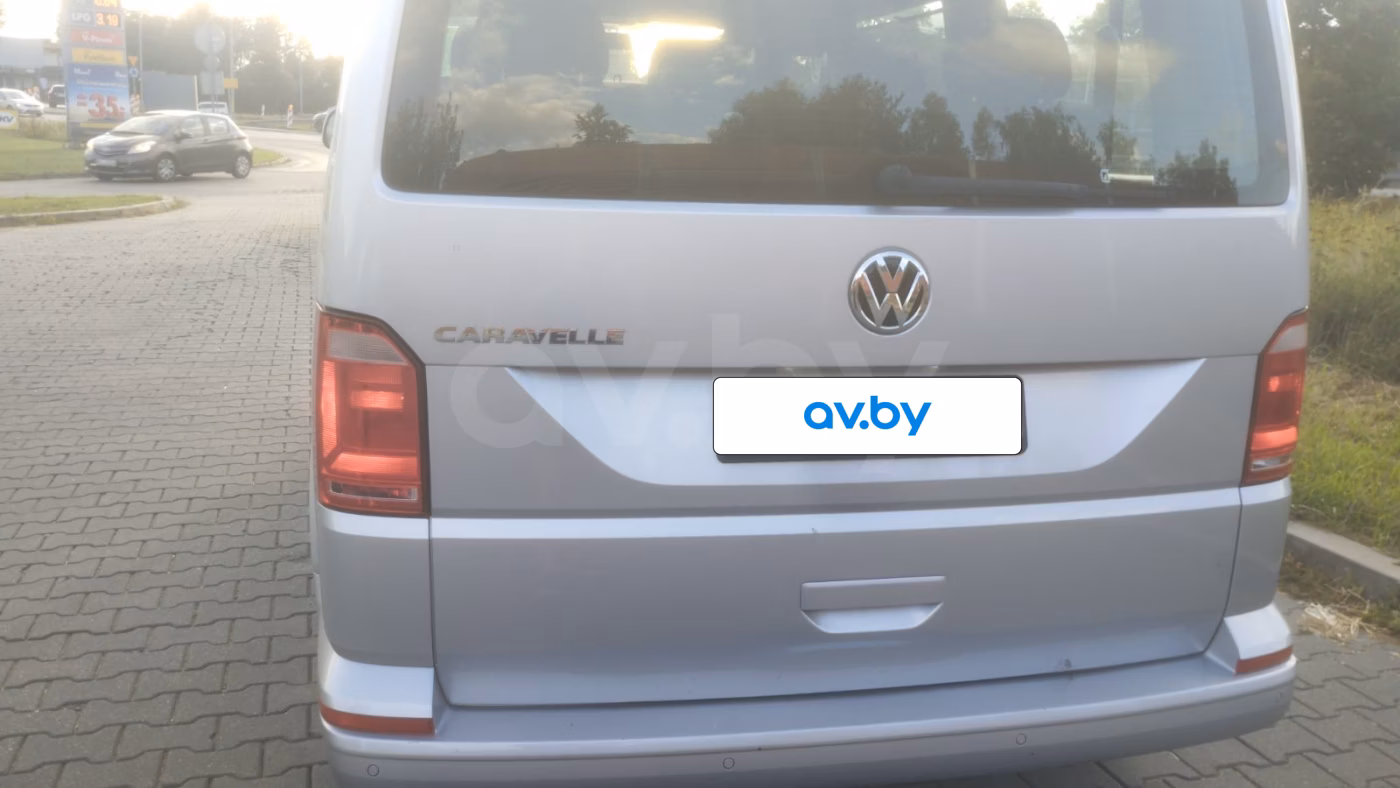 Volkswagen Caravelle фото 2