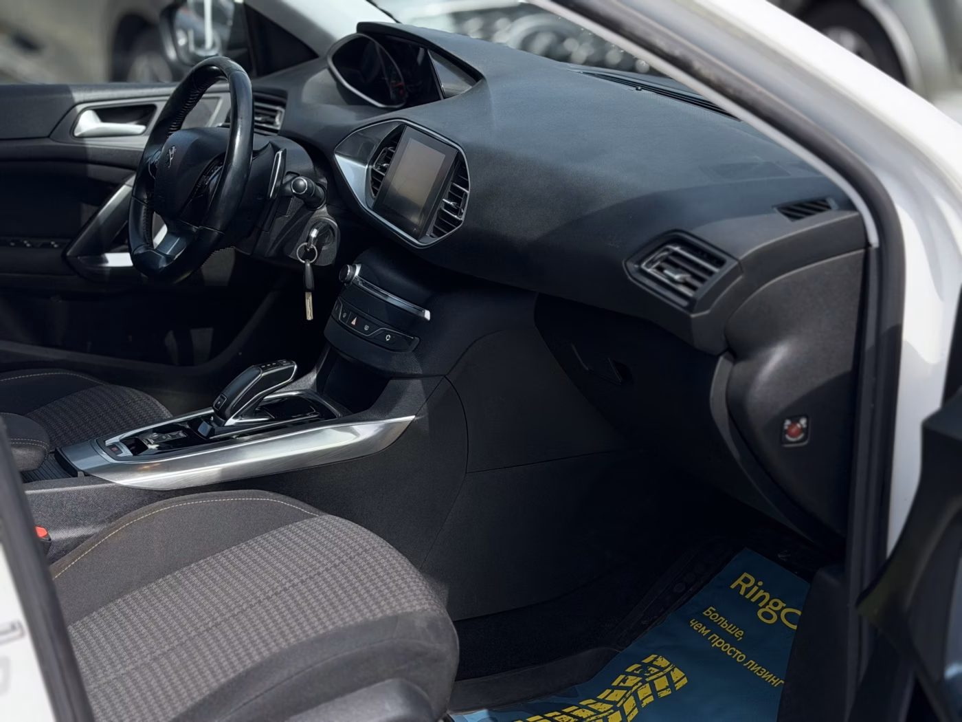 Peugeot 308 фото 20