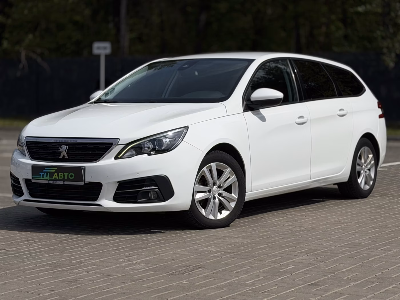Peugeot 308 фото 5