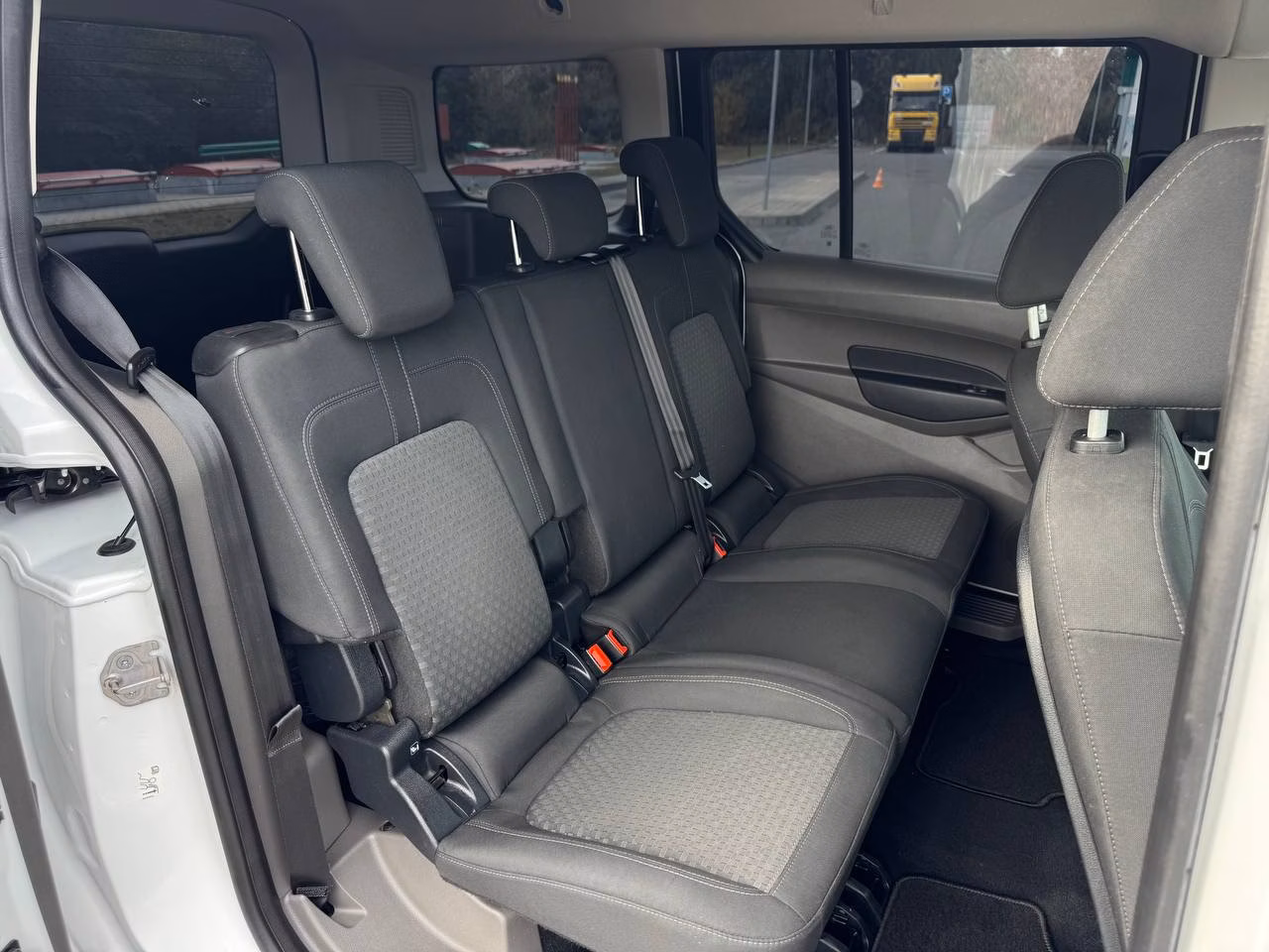 Ford Tourneo Connect фото 19