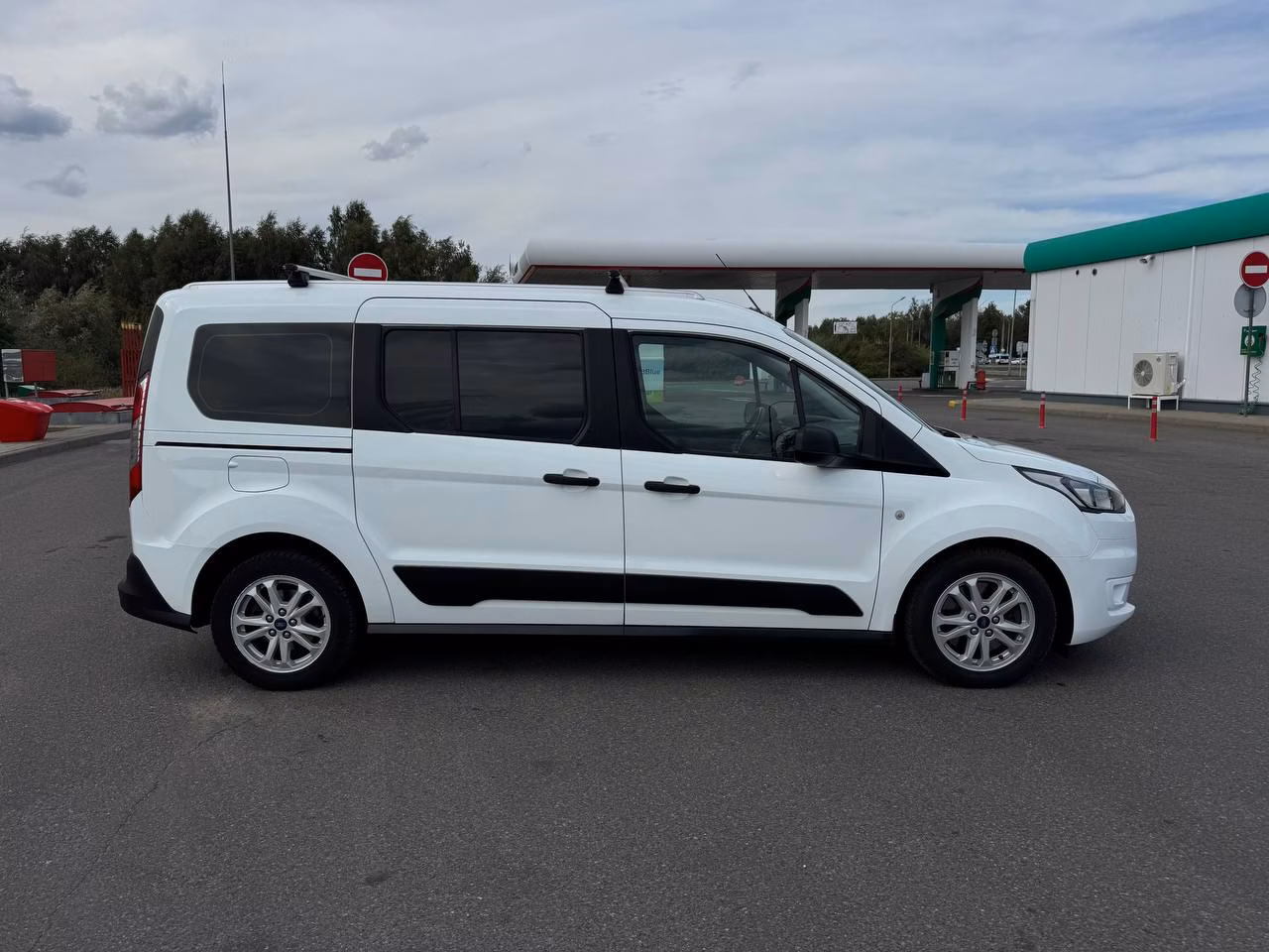 Ford Tourneo Connect фото 7