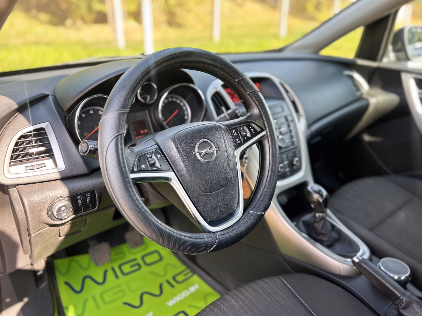 Opel Astra фото 9